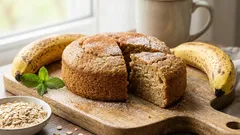 Gezonde bananencake uit de blender: zonder bloem, zonder suiker, klaar in 5 minuten
